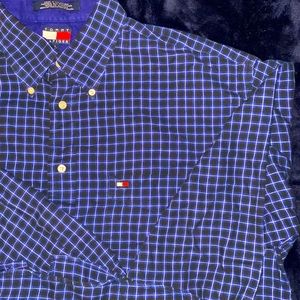 Tommy Hilfiger button up - 90’s vibe
